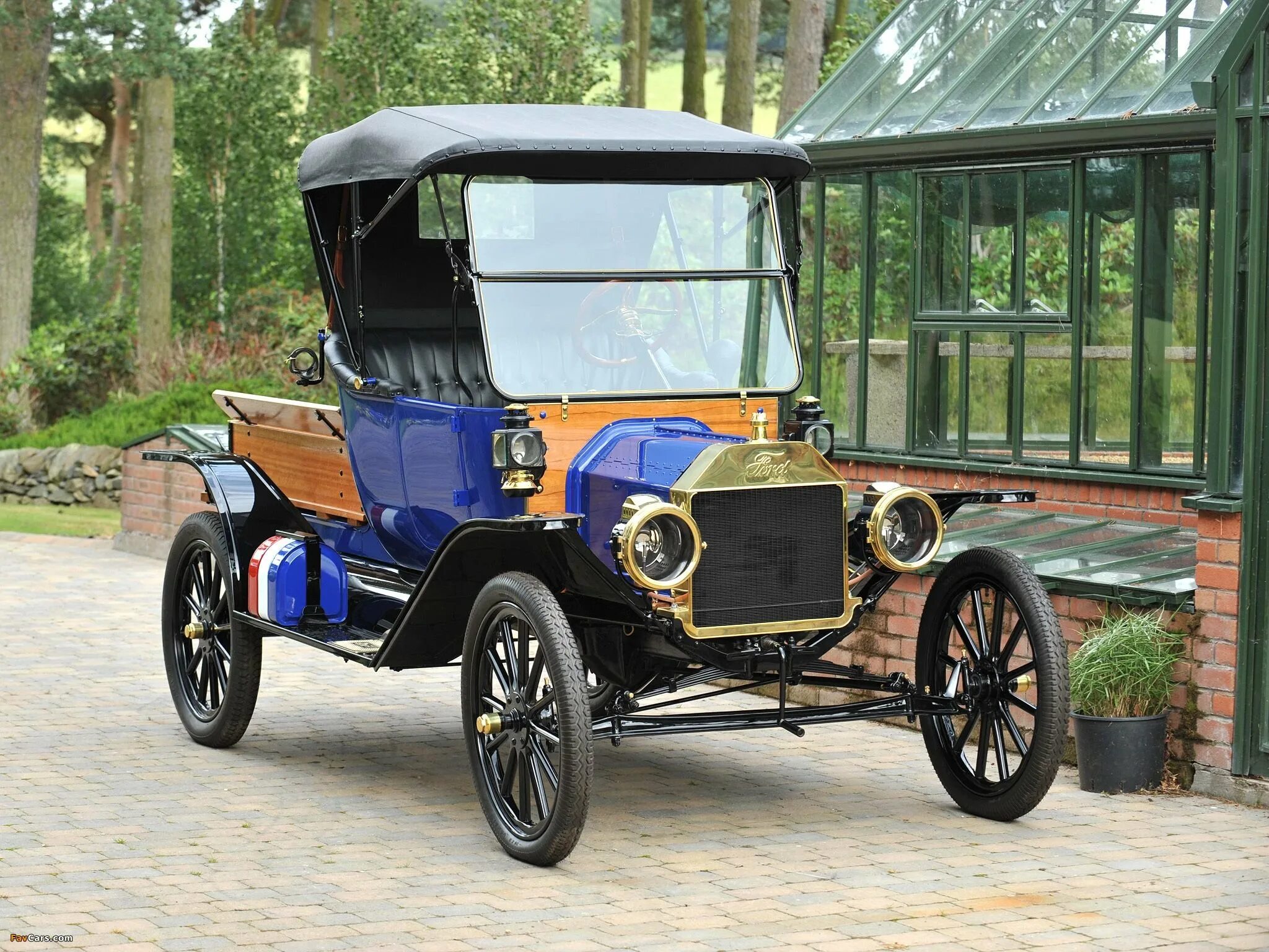 Первые серийные автомобили. Форд т 1908. Ford model t Pickup 1914. Ford model t 1908.