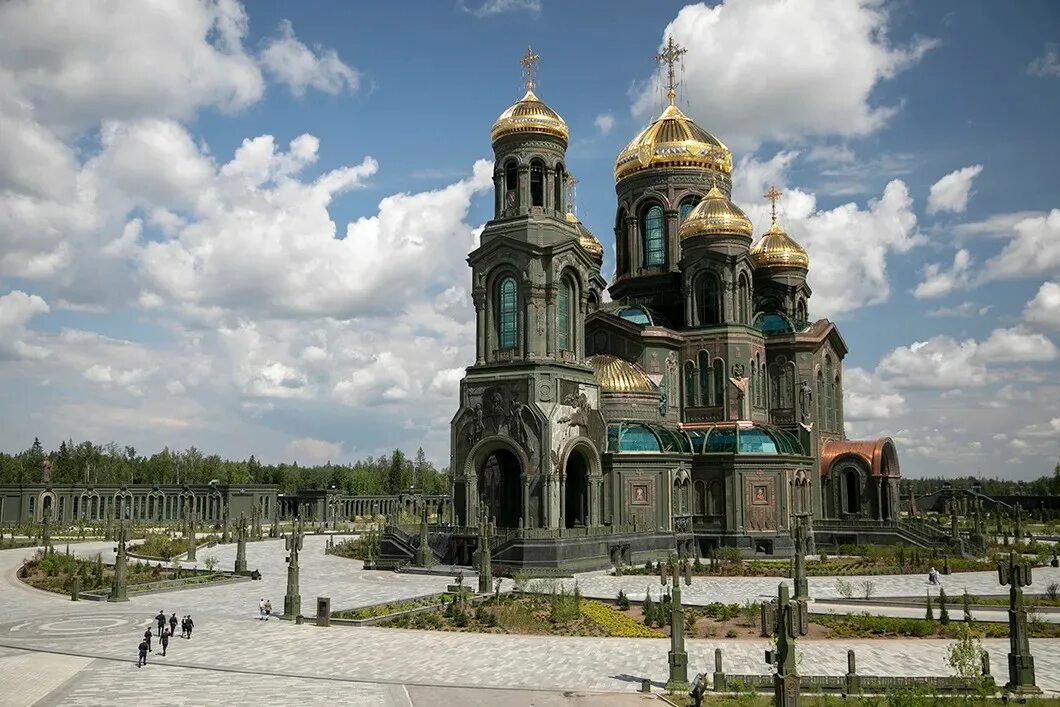 Вооруженные силы храм изображения. Главный храм вооруженных сил рф. парк патриот в подмосковье храм. парк патриот москва храм вооруженных сил. храм вооружённых сил рф в москве.