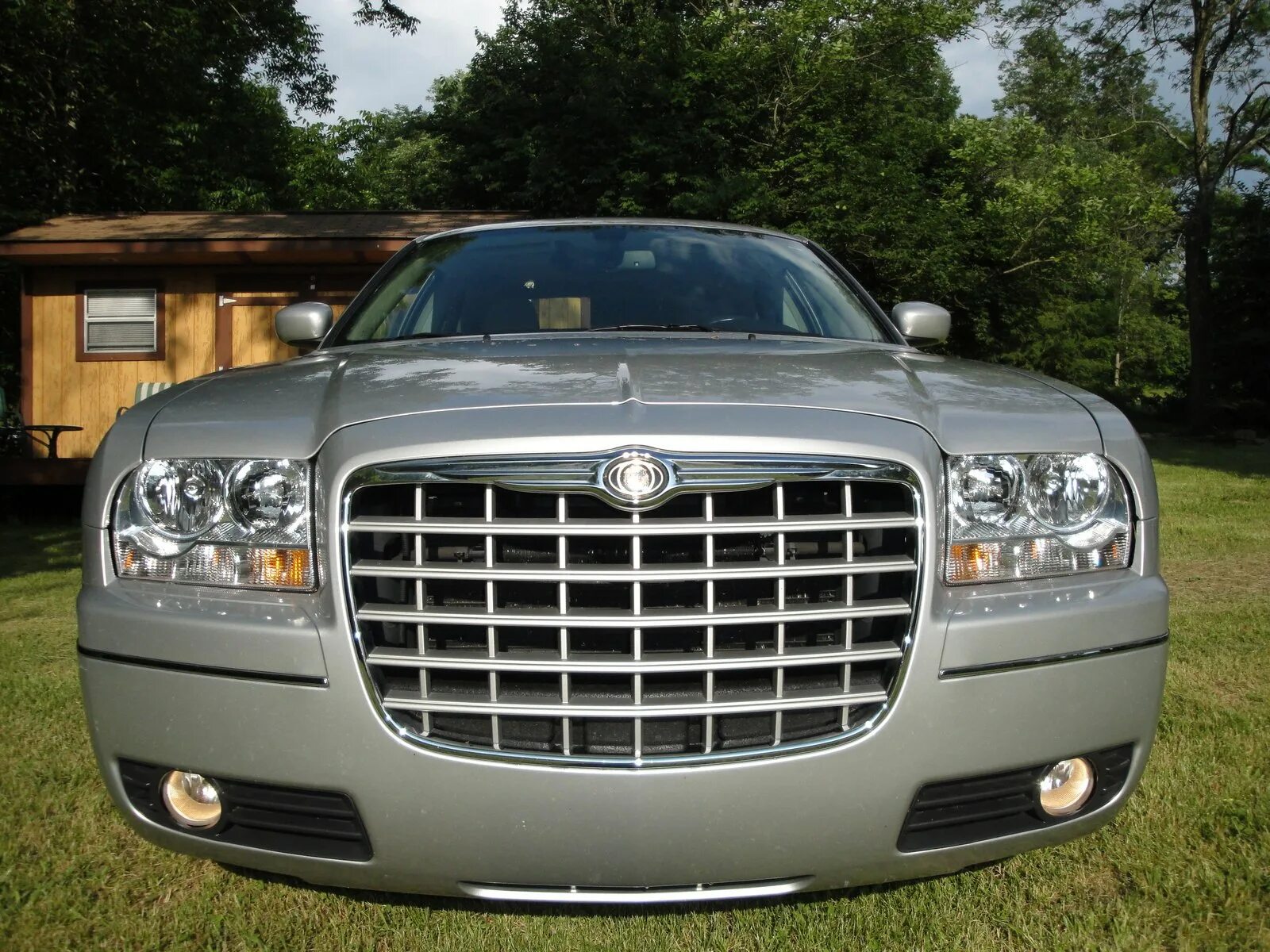 Крайслер машина производитель. Chrysler 300 Limited. Chrysler 300 2007. Крайслер 300с 2007. Крайслер 300с Лимитед 3.5.