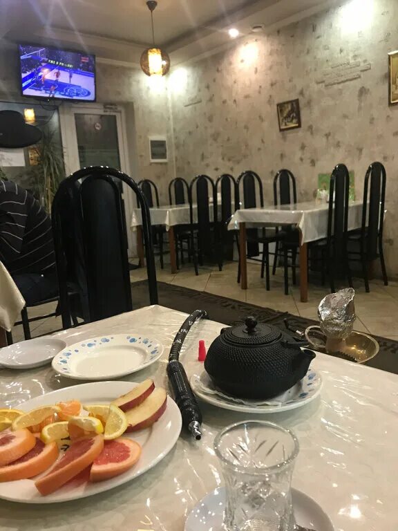 восточный пир киров. кафе бизон киров.