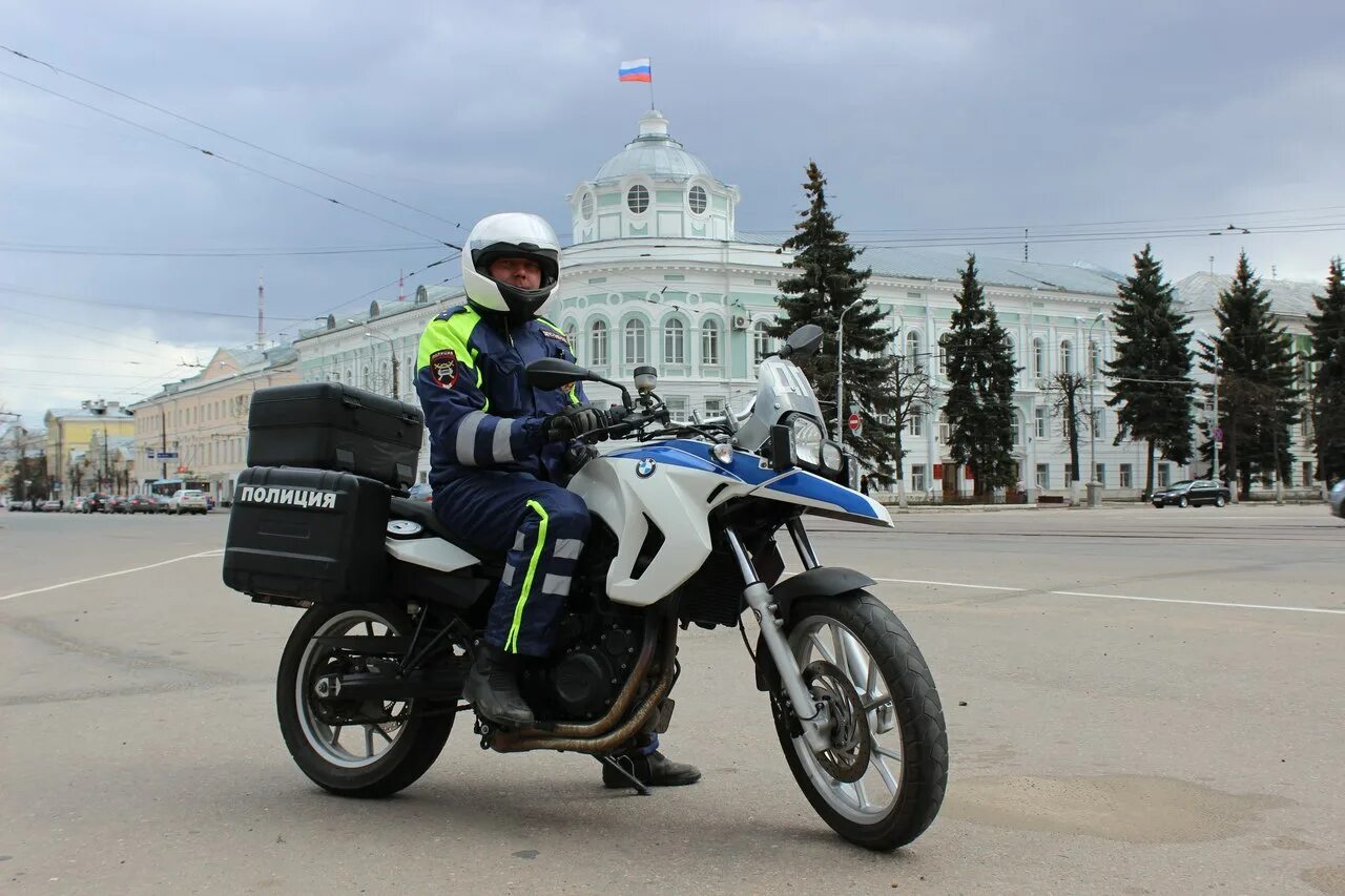 Можно ездить по московской области. Мотоцикл БМВ мотобат. BMW GS мотобат. Мотобат f800gs. BMW k1200gt мотобат.