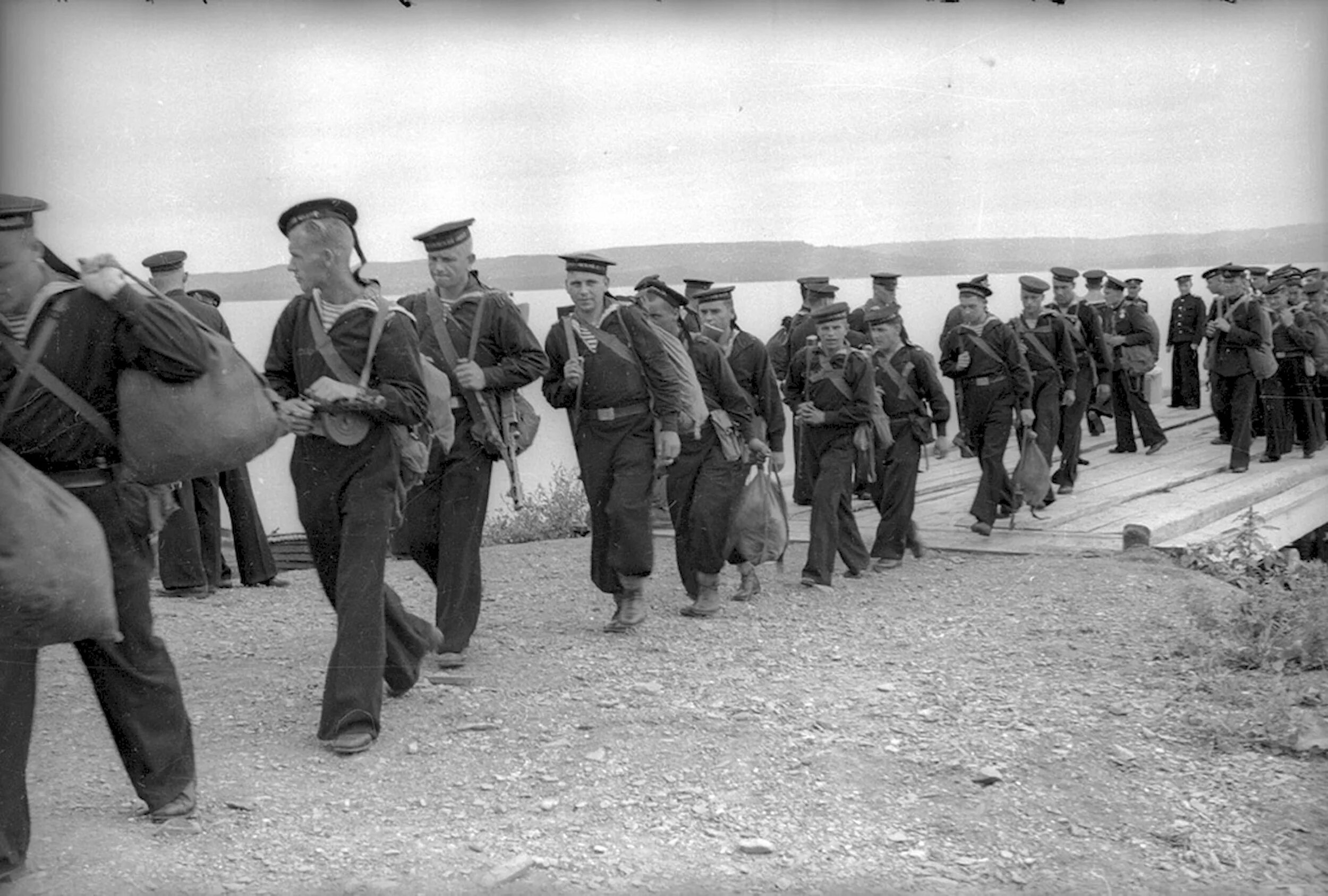 офицеры на дальнем востоке. антон иванович деникин гражданская война 1917. будберга. интервенция дальнего востока в 20е годы. офицеры олег панов и ерушевич.