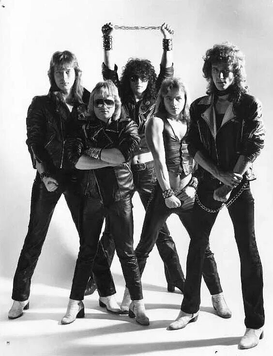 Accept into. Группа accept 1981. акцепт группа в молодости. группа accept 1994. accept фото группы.
