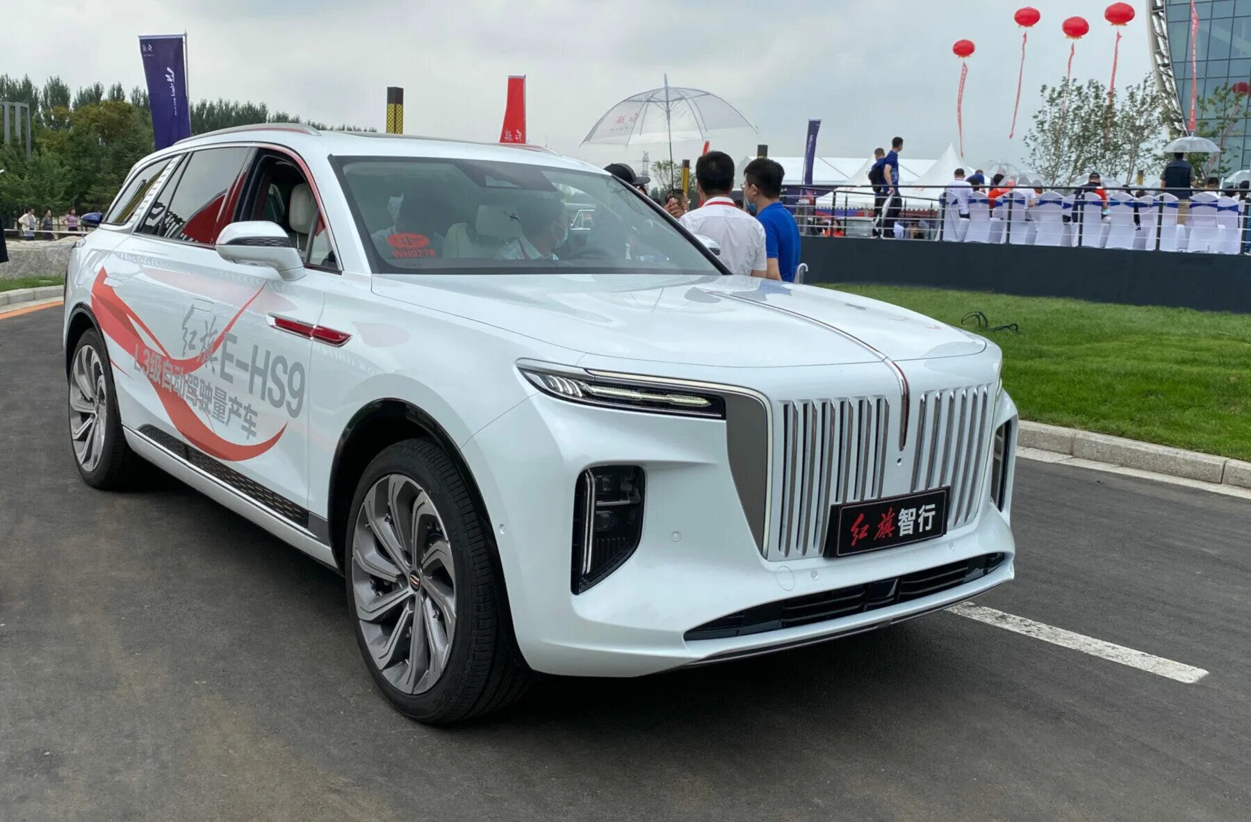2021 faw hongqi e-hs9. Faw hs9. Автомобиль hongqi hs9. Hongqi e-hs9 2022. Faw hongqi e-hs9.