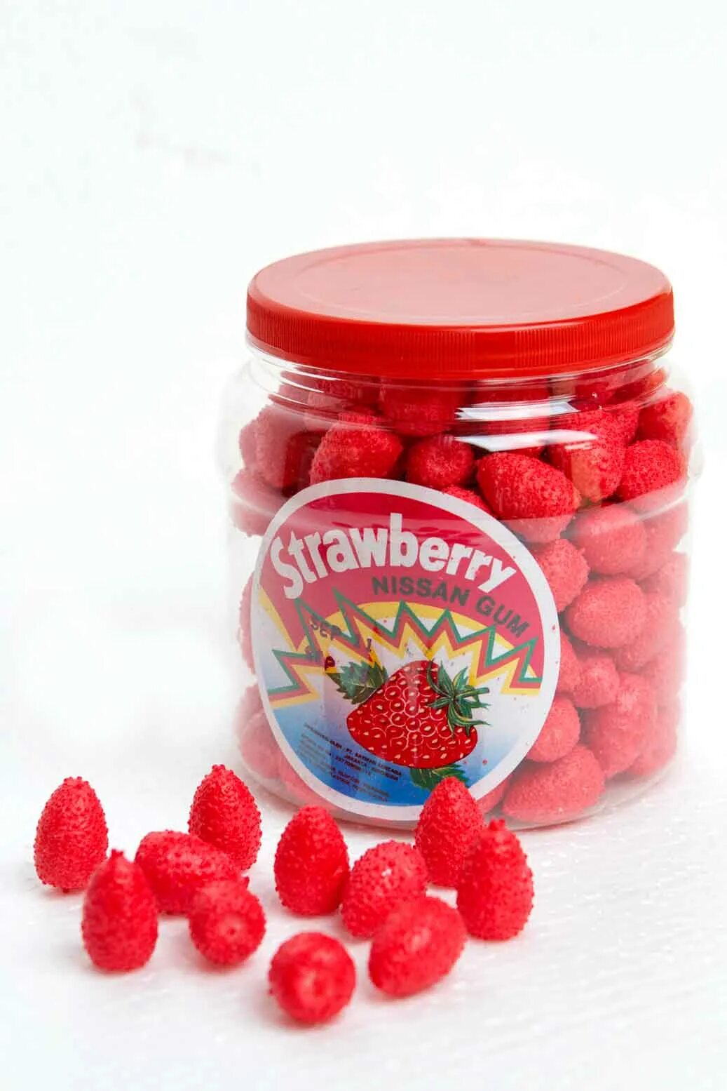 Жвачка пластинками. Strawberry (жвачка с клубникой). Bubbaloo жевательная резинка. Strawberry gum. Pons watermelon gum.