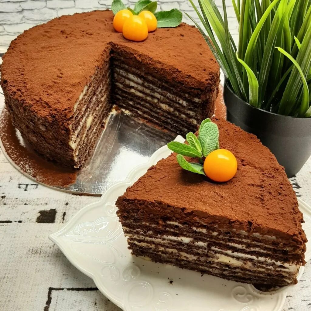 Медовый торт с шоколадным кремом. Торт спартак медовик. шоколадный медовик спартак. торт спартак шоколадный медовик. испанский медовик шоколадный.