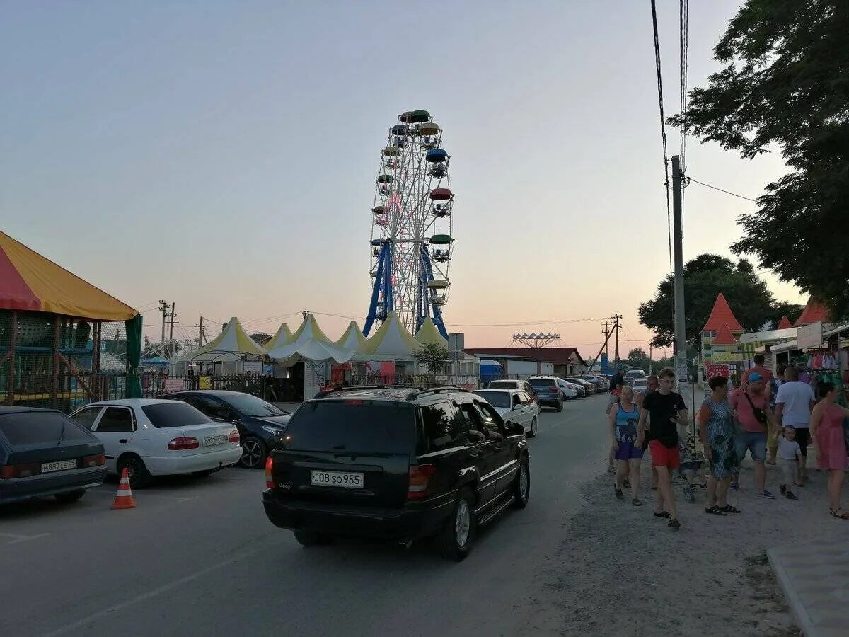 Погода на 10 дней голубицкая краснодарский край. Голубицкая пляж бочка. Станица голубицкая краснодарский край. Погода на 10 дней голубицкая краснодарский край. Станица голубицкая.