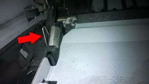 Принтер выдает белый лист. Белые клинья при печати hp135. принтер самсунг печатает чистый лист.