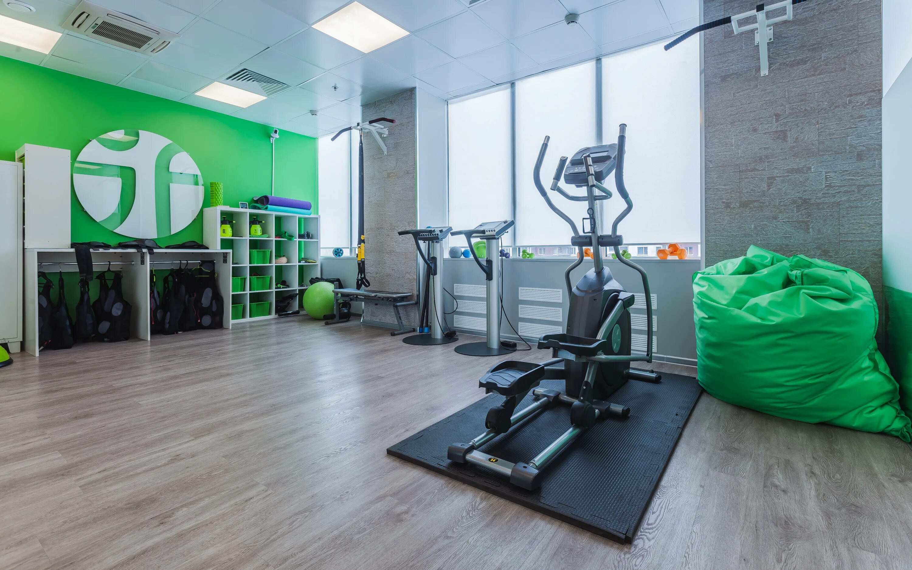 Фитнес мск. Мытищи superfit спортзал. преображенская площадь фитнес клуб. суперфит фитнес клуб мытищи. justfit exclusive club, москва, преображенская площадь.
