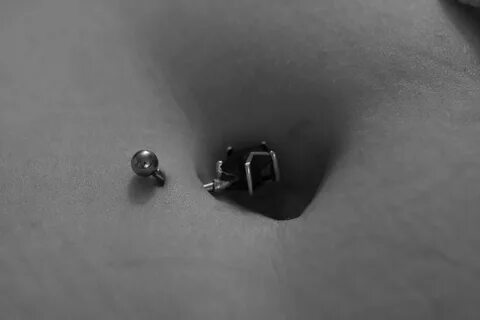 Pierced navel.jpg. 