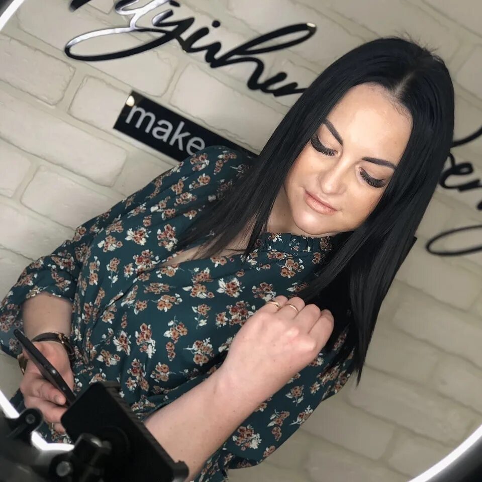 Mia stark. Софи тёрнер санса старк. Mia stark. Риту арья. Арья старк сейчас.