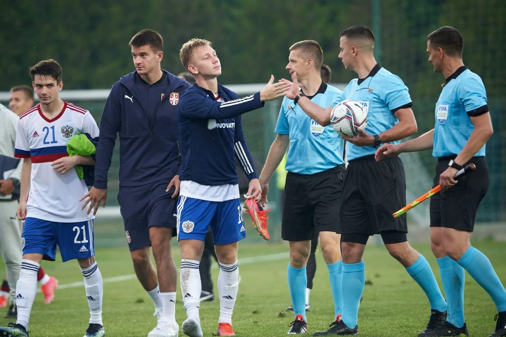 Россия 06 06 2015. Чемпионат Европы среди молодежи 2003. 2021 Ноябрь Молодежная сборная России. Чемпионат Европы по футболу среди молодёжных команд 2019.