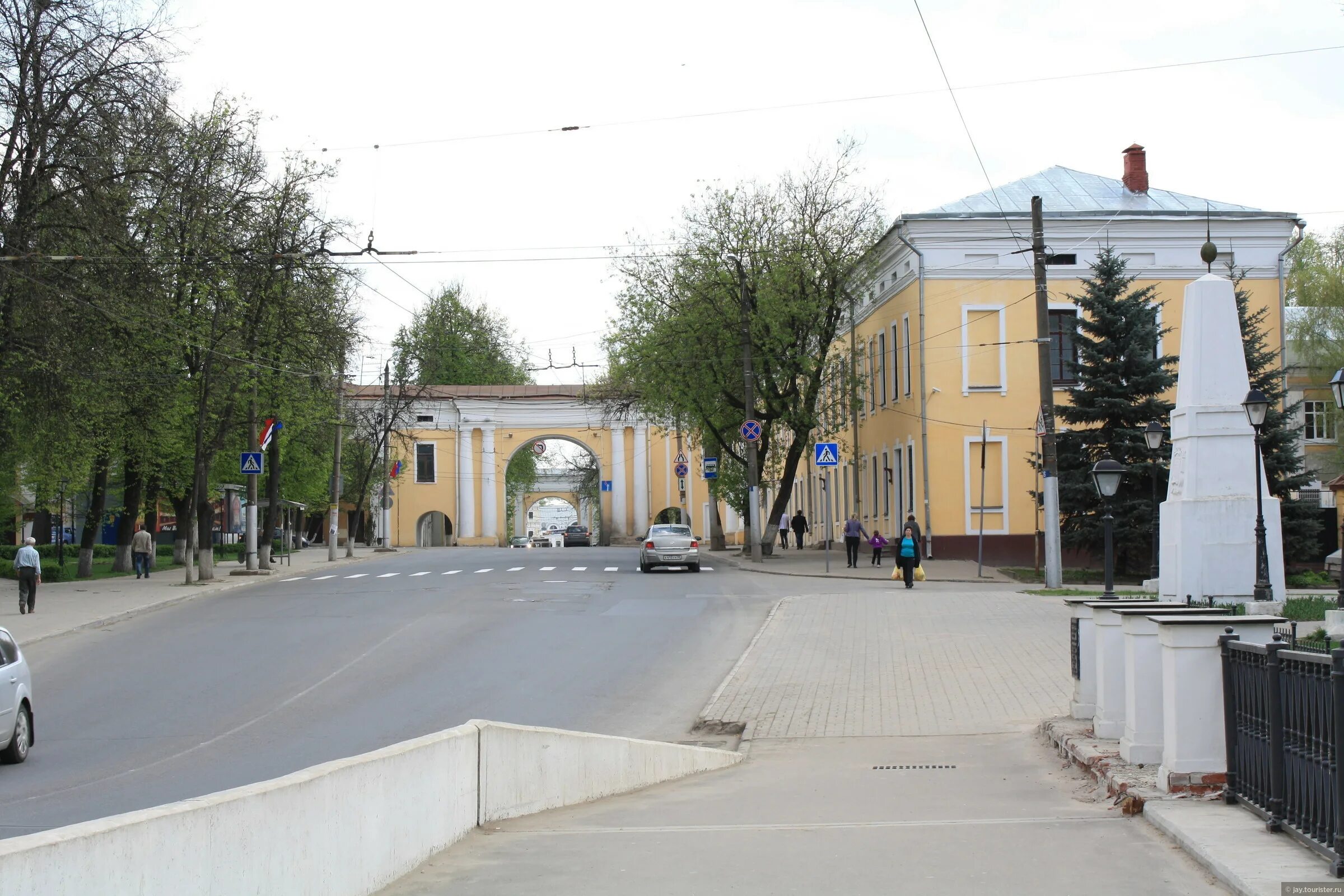 Волгоград отзывы переехавших. Улица Баженова Калуга. Каменный мост Калуга. Калуга улица Баженова 2. Каменный мост Калуга до революции.