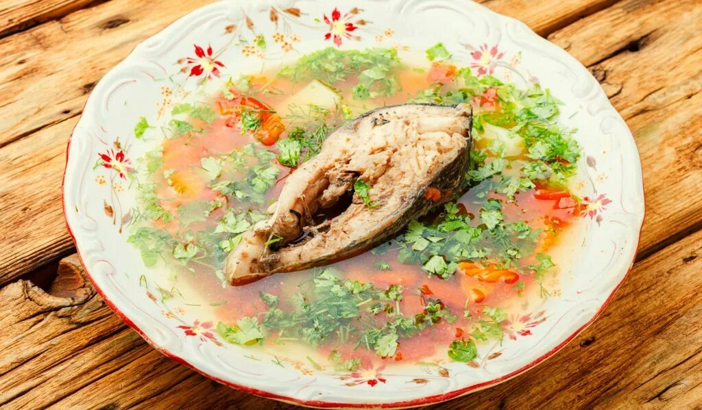 Уха из сазана. Уха из сазана. Уха из карпа. Вкуснейшая уха из сазана. Вкуснейшая уха из сазана.