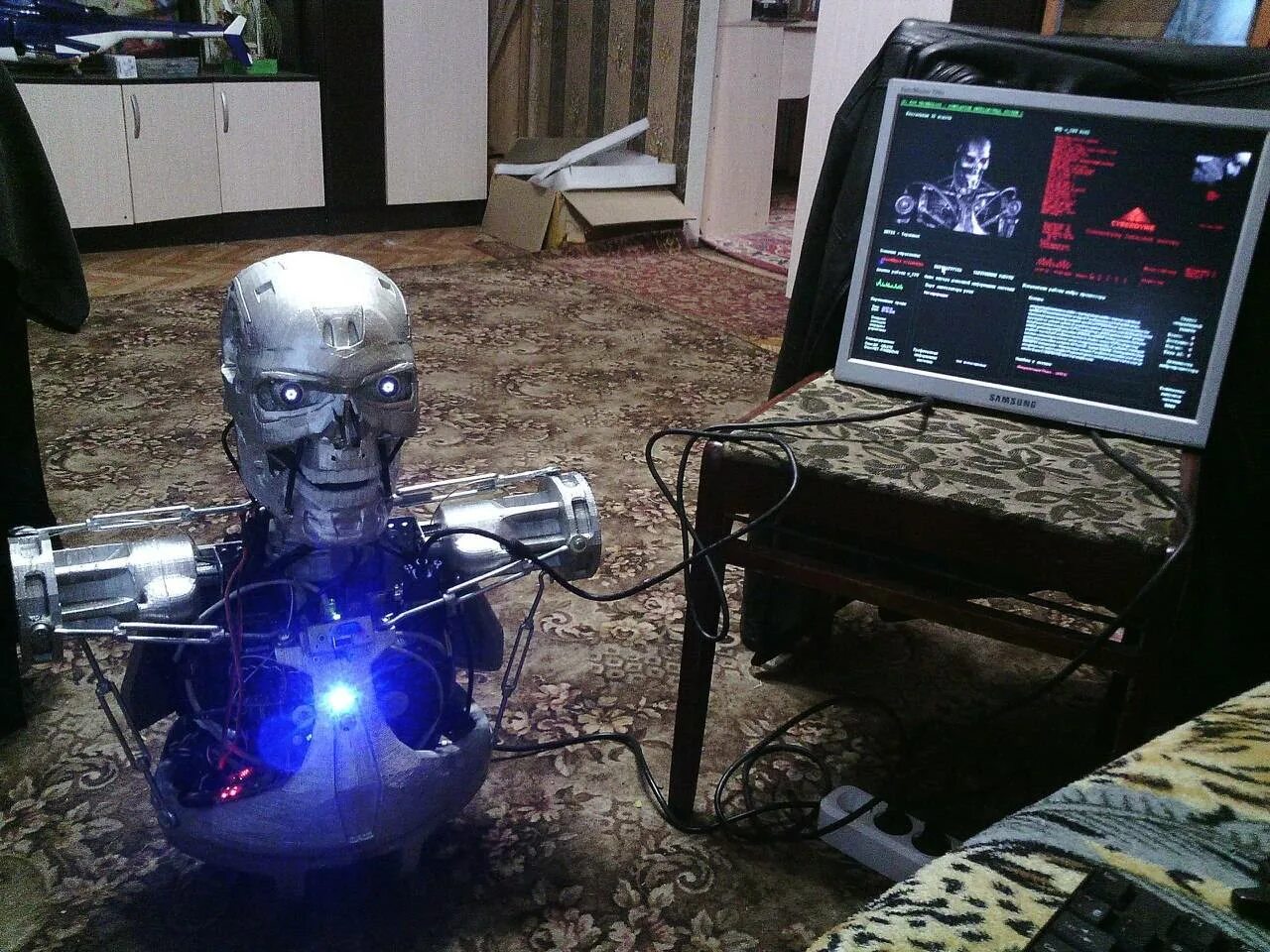 Какой из автономных роботов созданный французским изобретателем. Робот т 800. Т-800 Терминатор. Терминатор 3 t800.