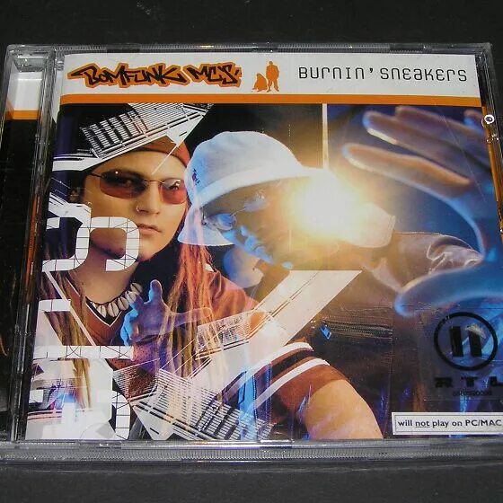 Bomfunk альбомы. Bomfunk mc&#039;s burnin sneakers. bomfunk mc&#039;s. cd диски. bomfunk mc&#039;s фото. super electric бомфанк.