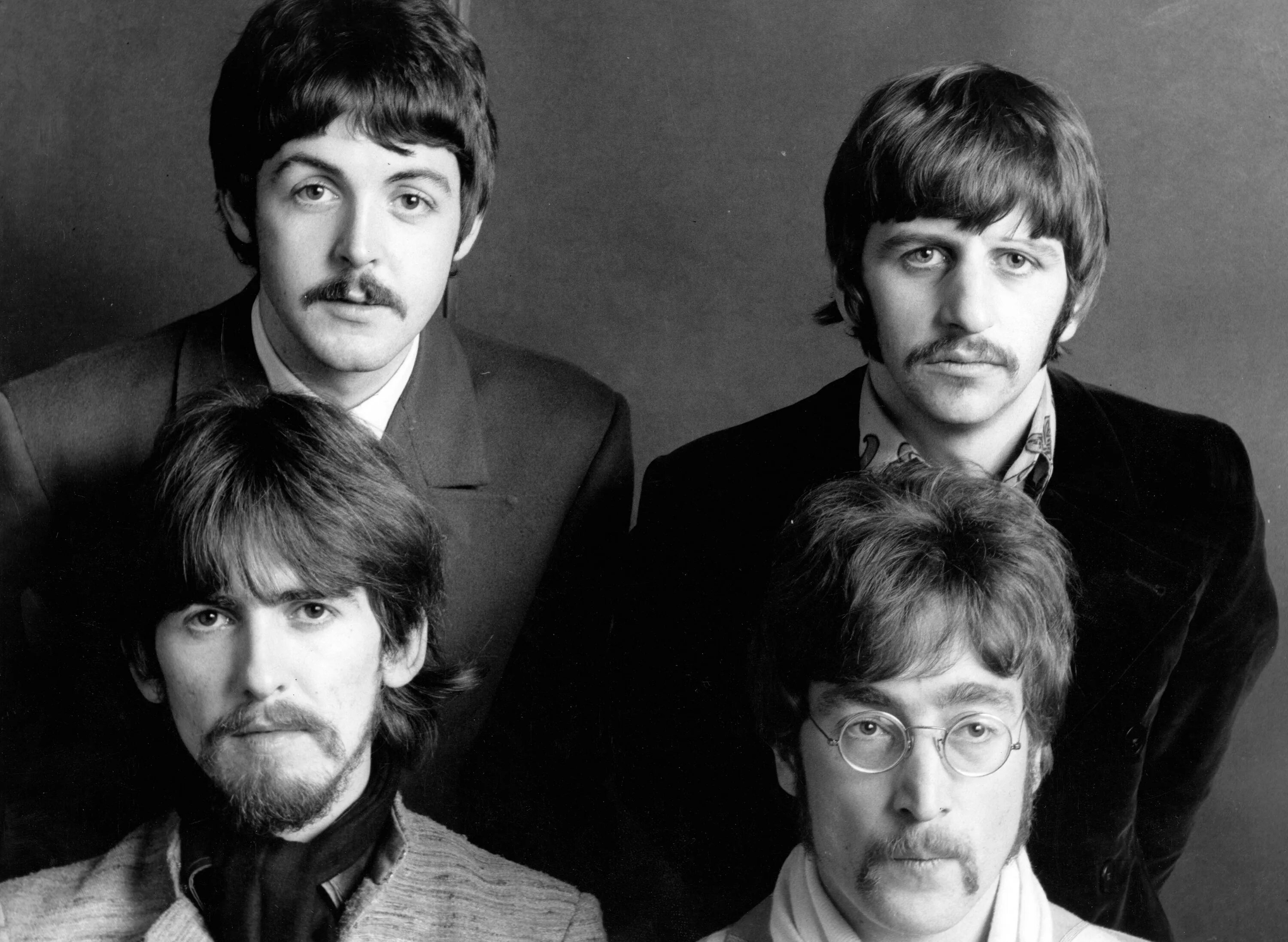 Группа the beatles сейчас. Ансамбль битлз. Beatles hop. Битлз хоп хей хоп. Beatles hop.