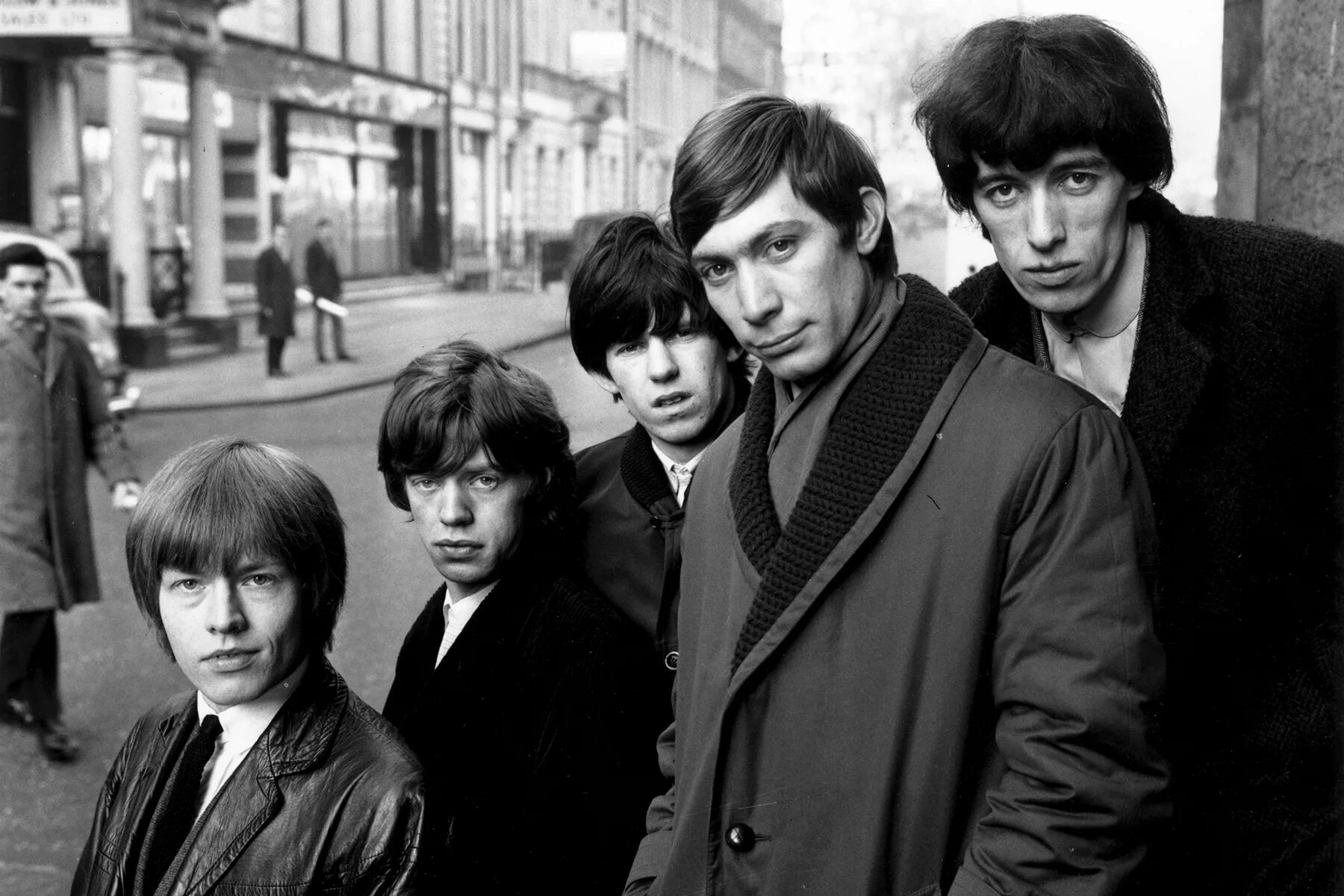 Rolling stones songs. Группа the Rolling Stones. Чарли Уоттс Rolling Stones. Чарли Уоттс Rolling Stones молодой. Группа Rolling Stones 1960.