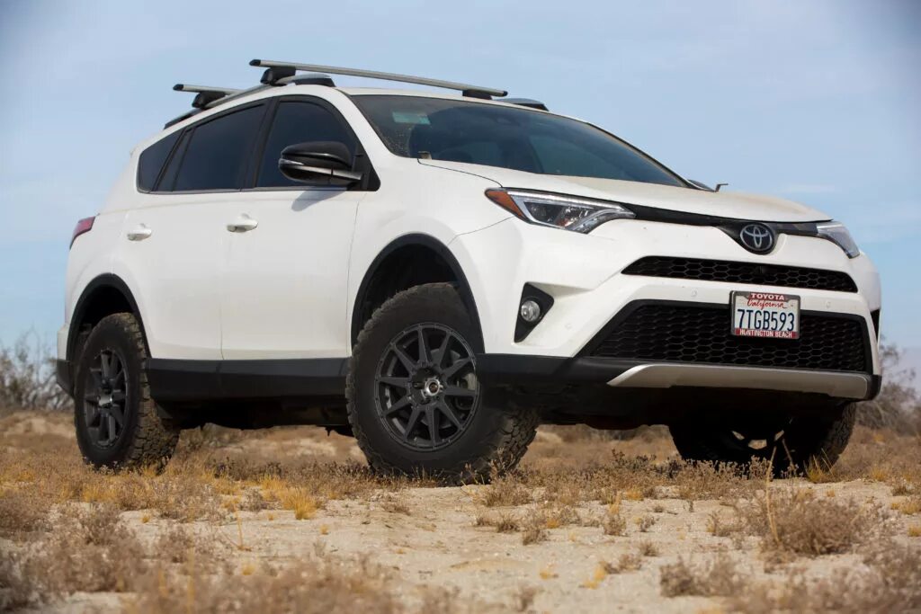 Тойота автомат полный привод. Toyota rav4 Offroad. Тойота рав 4 off Road. Toyota rav4 Offroad 2015. Toyota rav4 2021 off Road.