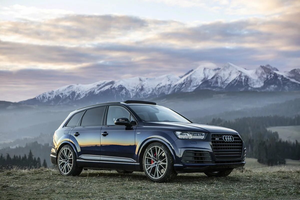 Купить й 7. Audi q7 2018. Ауди q7 2018. Ауди ку7 2019. Ауди q7 2021.