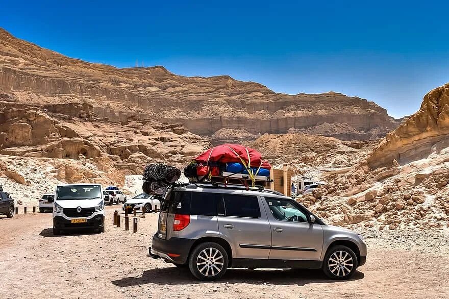 Пикник на авто. Автомобиль на пикнике. Пикник в машине. Машинка Picnic car. Машина пикник