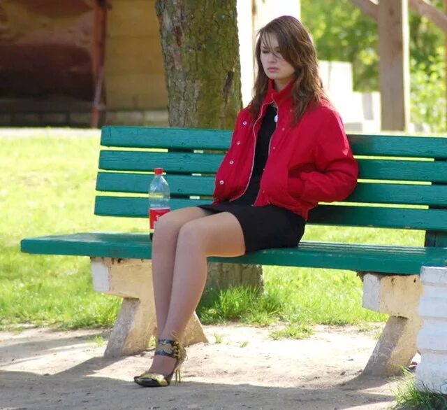 Девушки на улице - ЯПлакалъ