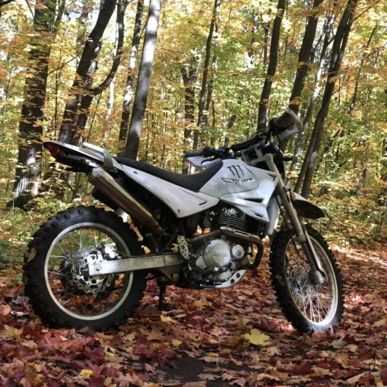 Мотоцикл лифан 250 эндуро. Racer crossrunner 250 характеристики. Лучшие эндуро до 200 тысяч. Эндуро до 100 тысяч рублей. Полноразмерный эндуро до 220 тысяч.
