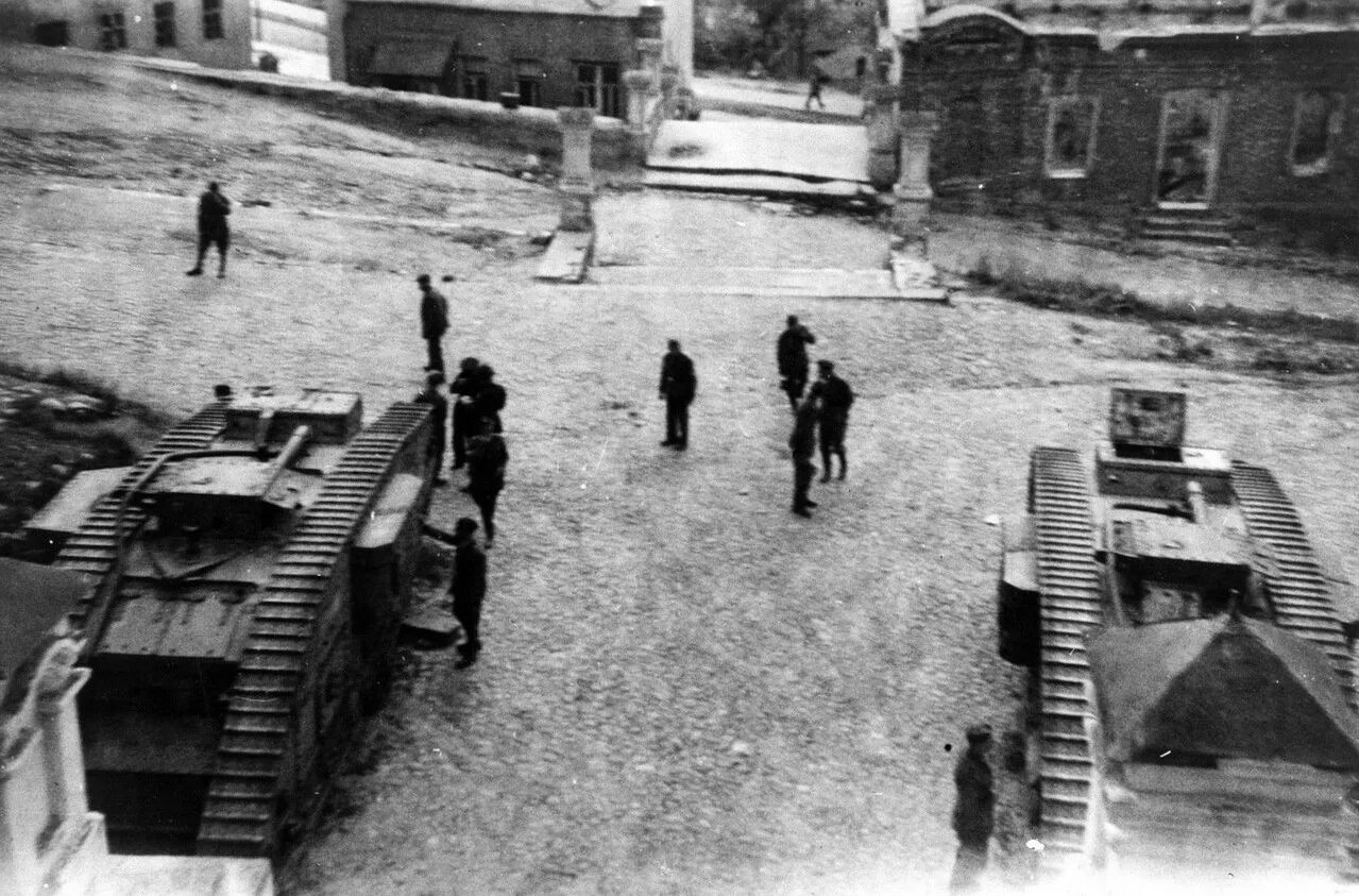 Смоленск 1941 год. Оккупация смоленска в 1941-1943. немецкая оккупация смоленска 1941 1943. рославль в годы оккупации 1941-1943. смоленск в оккупации фотоальбом.