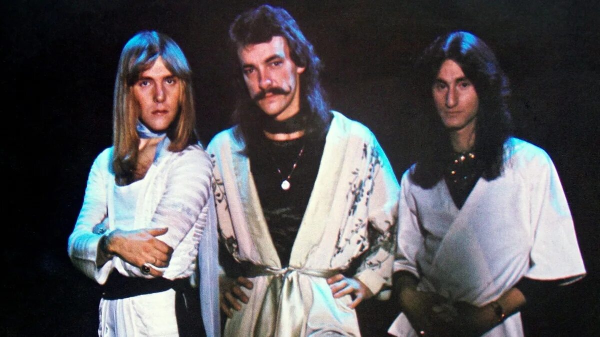 Rush 1974. Rush 1987. Rush band. Rush вокалист. Группа раш фото.