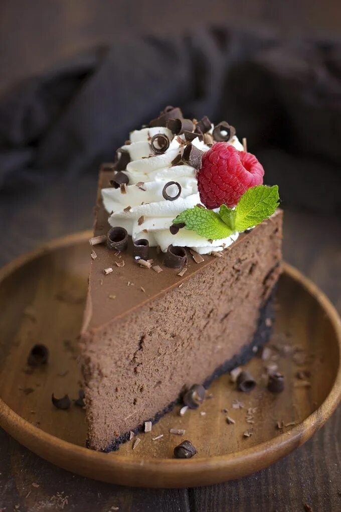 Торт чизкейк шоколадный. Чизкейк шоколадный. Шоколадное пирожное с кардамоном с глазурью. Чоколайт шоколадный чизкейк. Perfect chocolate.