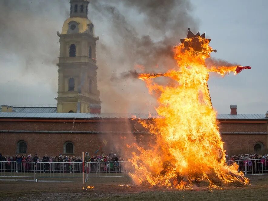 Встречаем масленицу. Масленица в питере. Парк масленица. Масленица в питере. Елагин остров масленица 2022.