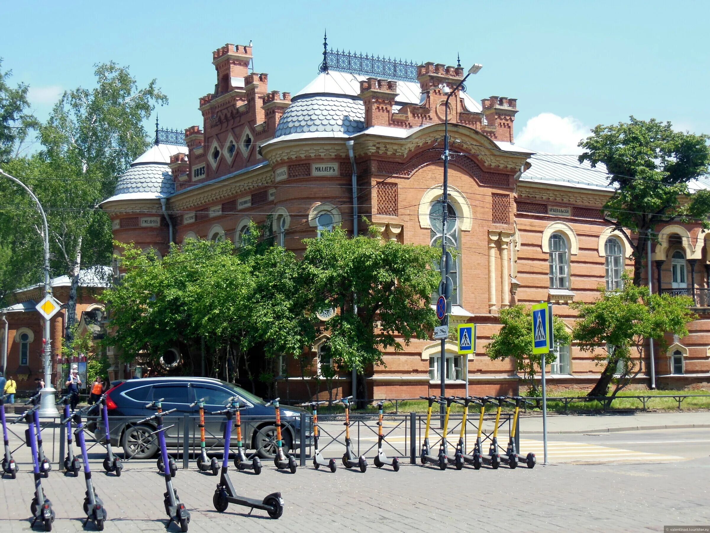 Краеведческий музей иркутск внутри. Карла маркса, 2. Краеведческий музей иркутск. Музей иркутска режим работы. Музей природы иркутск карла маркса.