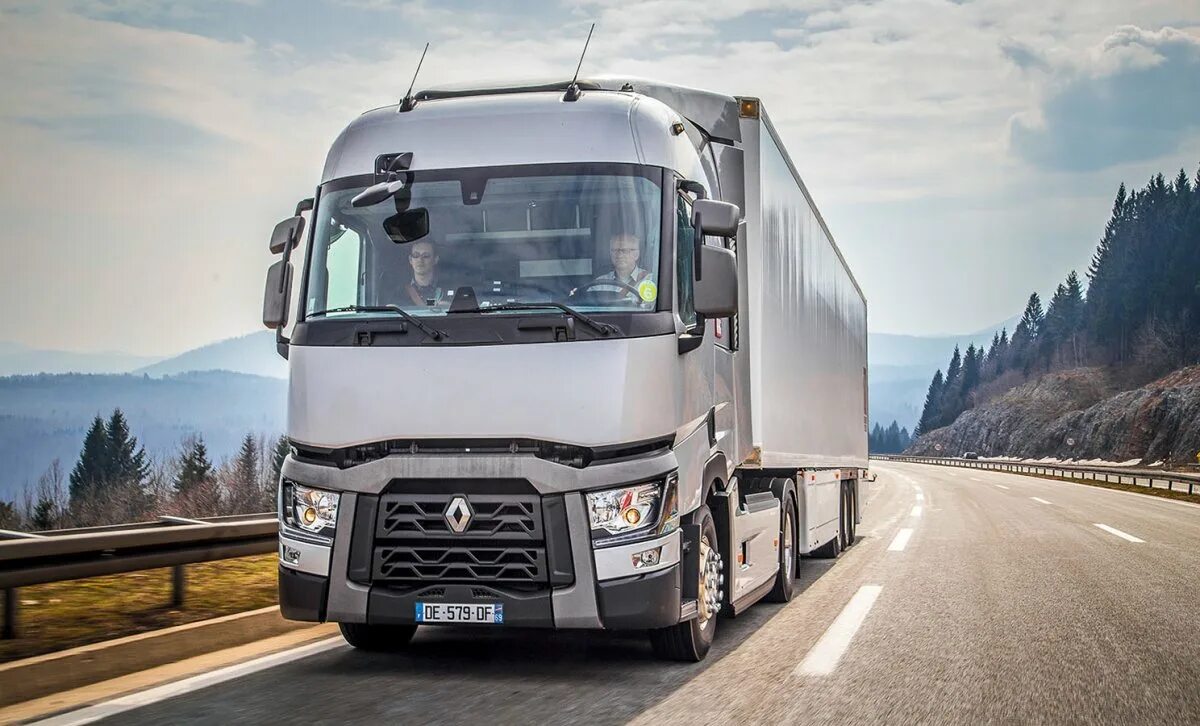 Рено т 4х2. Рено Trucks грузовик. Рено трак 2022. Рено тягач 2020. Renault truck t