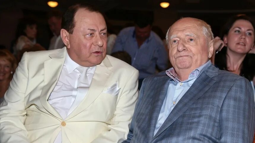 Руководитель ленкома. Варшавер марк борисович. варшавер марк борисович ленком. директор ленкома варшавер. варшавер марк борисович с марком захаровым.