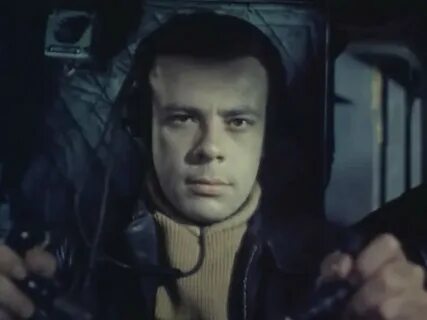 Лев круглый актер