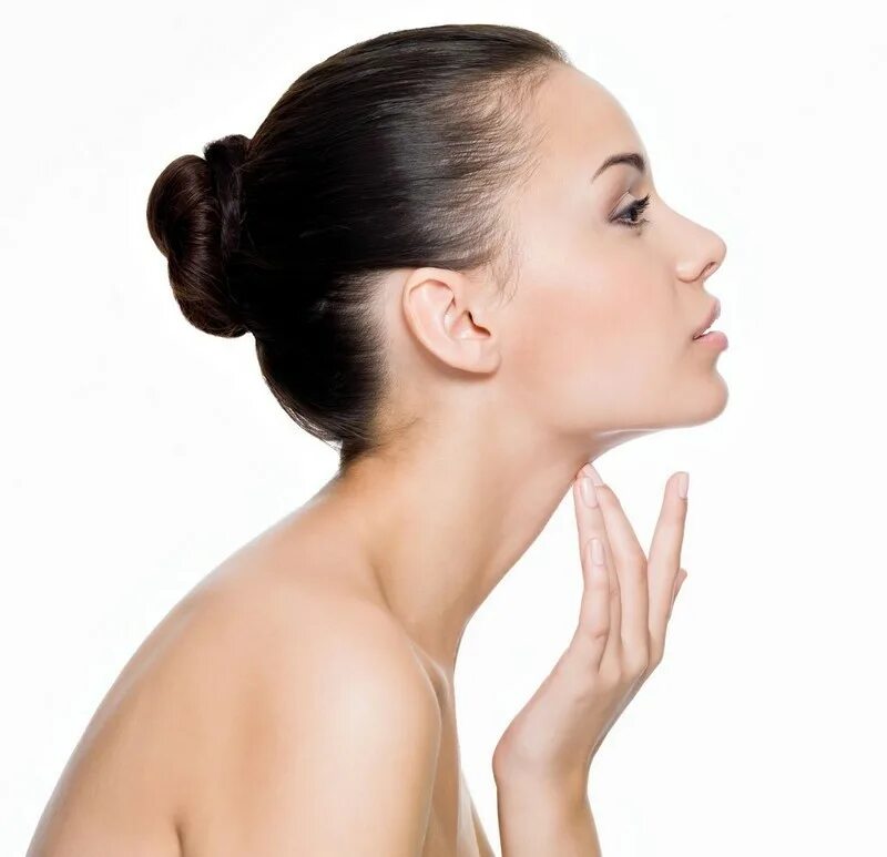 Лицо сбоку. Лицо девушки в профиль. Голова в профиль. Профиль лица. Лоб сбоку.