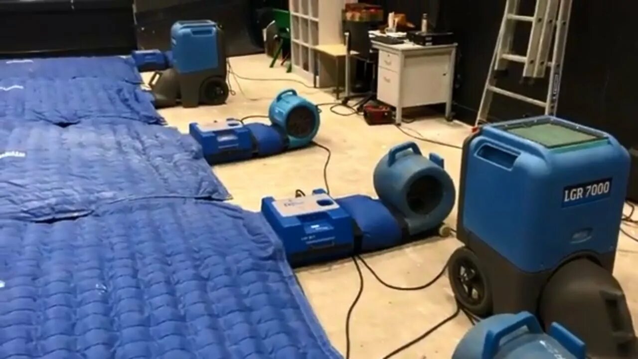 Drying speed. Structural drying sydney. drying after the flood.
