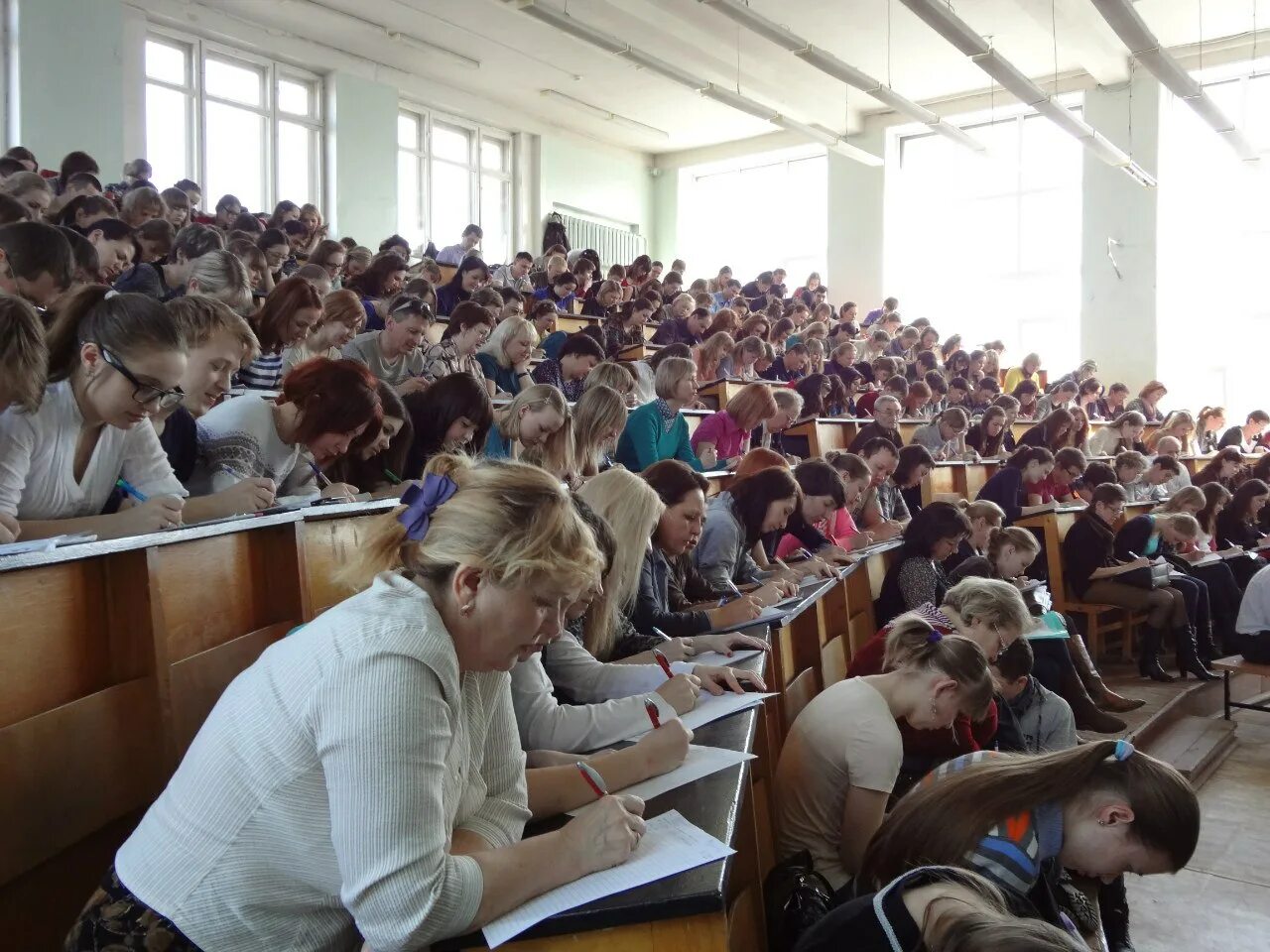 Повышение квалификации ижевск. Удмуртский государственный университет аудитории. тотальный диктант ижевск. самый престижный вуз в удмуртии. фото учебных заведений удмуртии.
