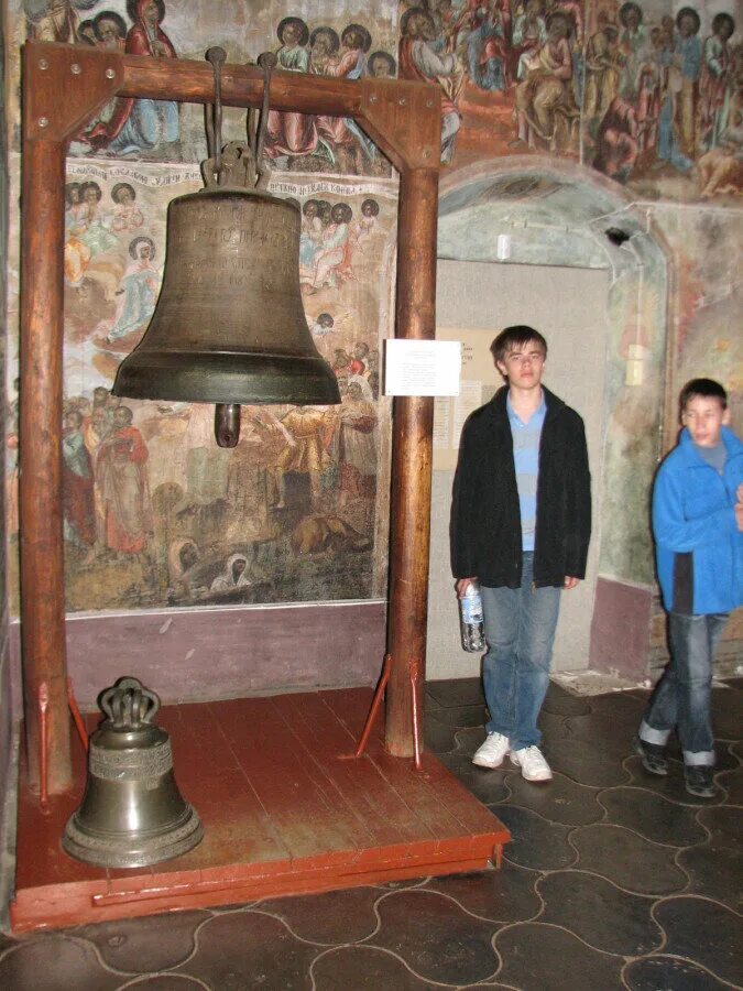 Колокол углича читать содержание. Ссыльный набатный колокол углича. ссыльный колокол углич. набатный колокол углича. колокол бунтарь в угличе.