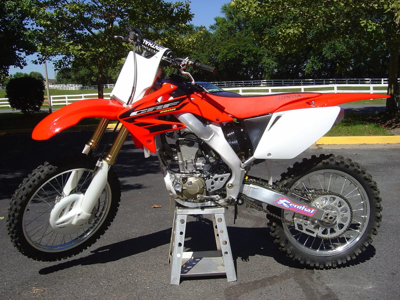 Honda crf 250 r. Honda CRF 250 2004. Honda crf250r 2004. Honda ЦРФ 250r. Honda CRF 250.