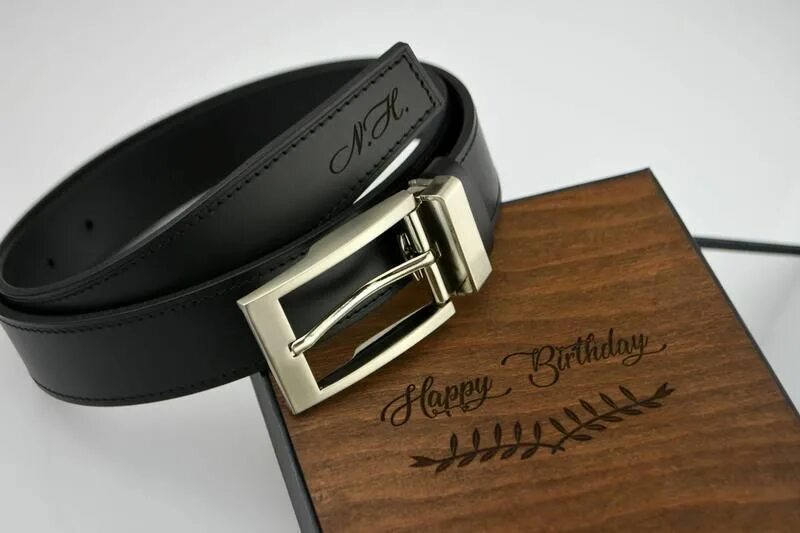 Мужская гравировка. Мужская гравировка. Кожаный браслет с гравировкой. Мужская гравировка. Браслет с гравировкой.