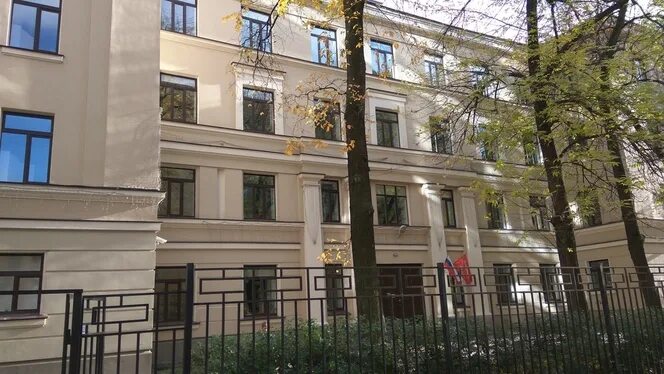 207 школа санкт-петербург центральный. 100. Невский 100 школа 207. Невский 100 школа 207. 207 школа центрального района спб.