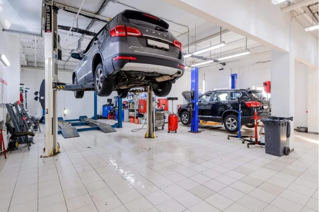 Сервис центр хавал. Софийская 2 автосалон хавал. автосервис haval. сервис хавал. хавал на подъемнике.