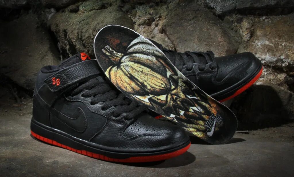 Кайри ирвинг кроссовки 4 хэллоуин. Nike dunk halloween 2021. Nike sb dunk low halloween 2019. Nike sb dunk low halloween 2019. Nike halloween 2016.
