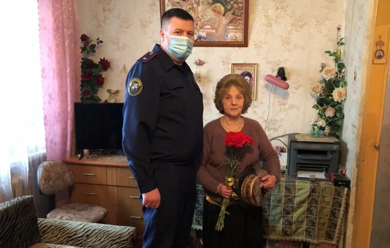 Новости брянск 11 апреля. Школа 39 брянск учителя. Трехмесячник по благоустройству в ульяновске. Новости брянск 11 апреля. Дознаватели брянского эмо.