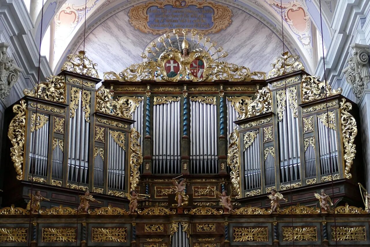 Bach organ