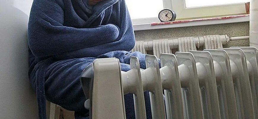 Почему в московском районе нет отопления. Холодные батареи. холодные батареи в квартире. нет отопления. нет отопления в квартире.