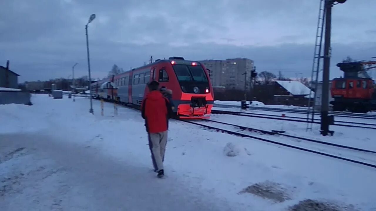 Расписание поездов рыбинск пищалкино пригородного. Орлан Рыбинск поезд. Пригородный поезд Рыбинск Пищалкино. Электричка Ярославль Рыбинск. Орлан Ярославль Рыбинск.