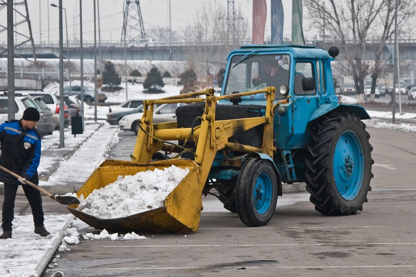 Авито купить погрузчик мтз. МТЗ 82.1 погрузчик. Погрузчик ПКУ-0.8. Фронтальный погрузчик на МТЗ 80. Фронтальный погрузчик для МТЗ 82.1.