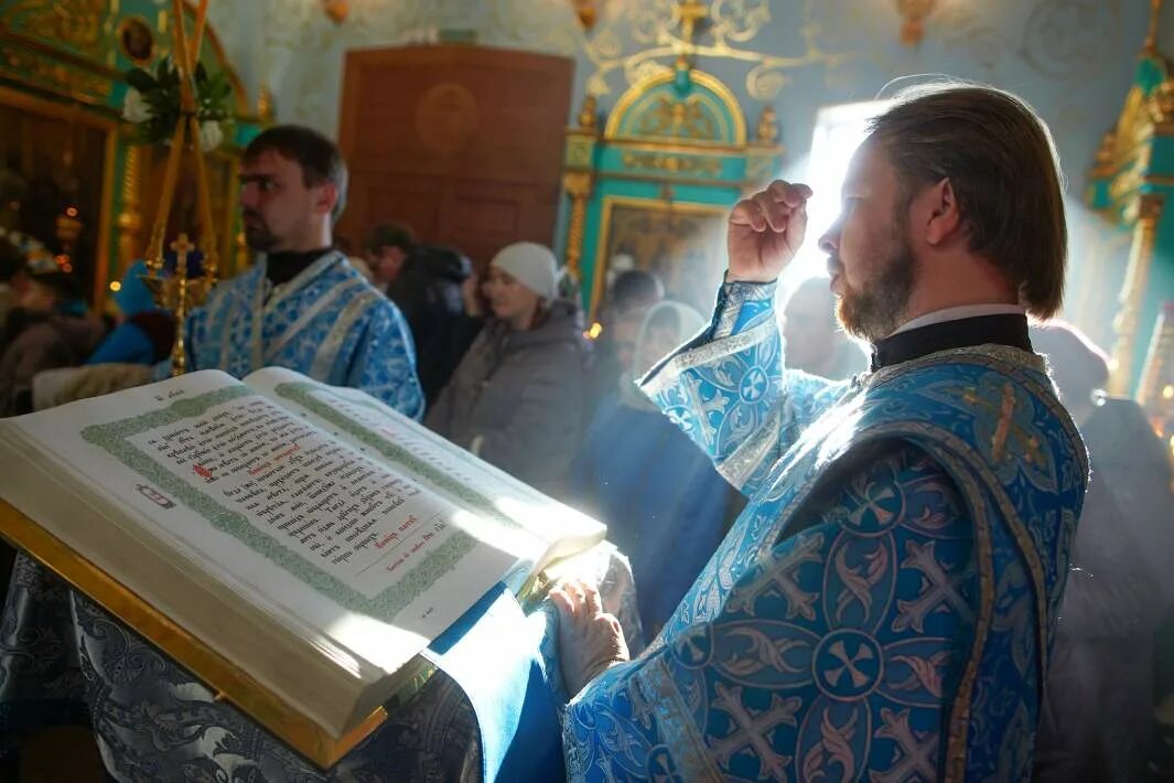 Тянет в церковь почему